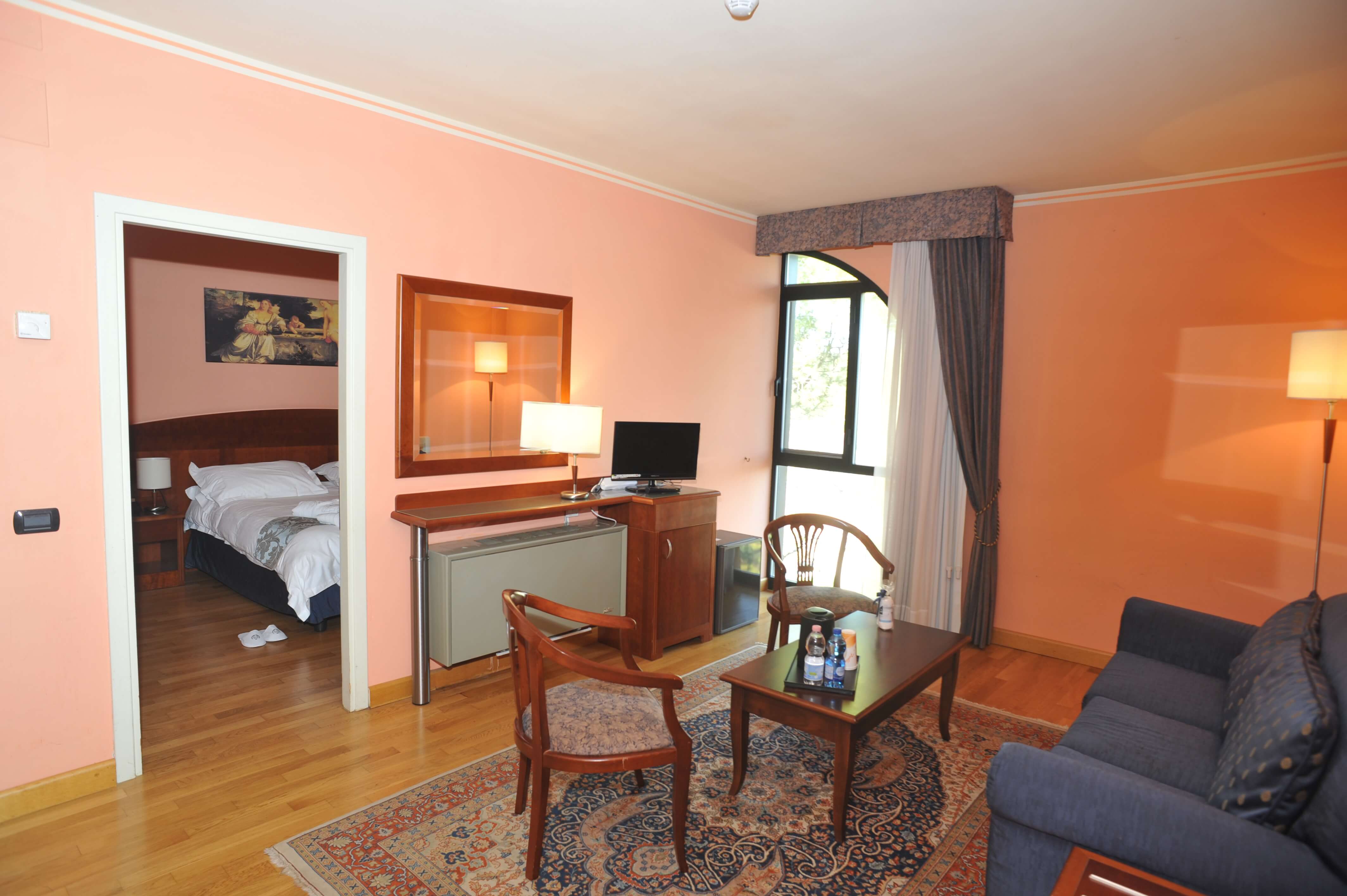 junior-suite-panoramica-hotel-hermitage-poggio-a-caiano